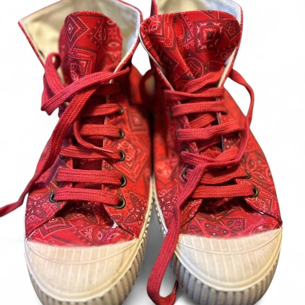 Nine Yards Mercantile high tops! Women's EU 39 US 8. Red bandanna print.